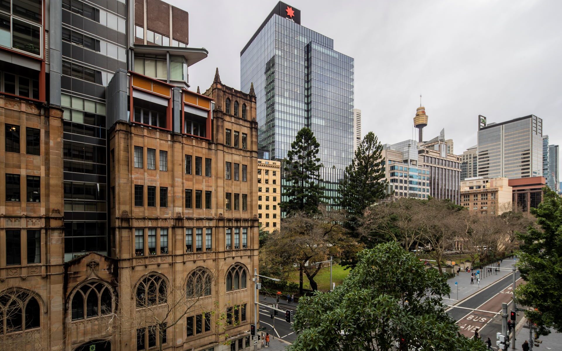 Enjoy an excellent central location at Novotel Sydney city centre