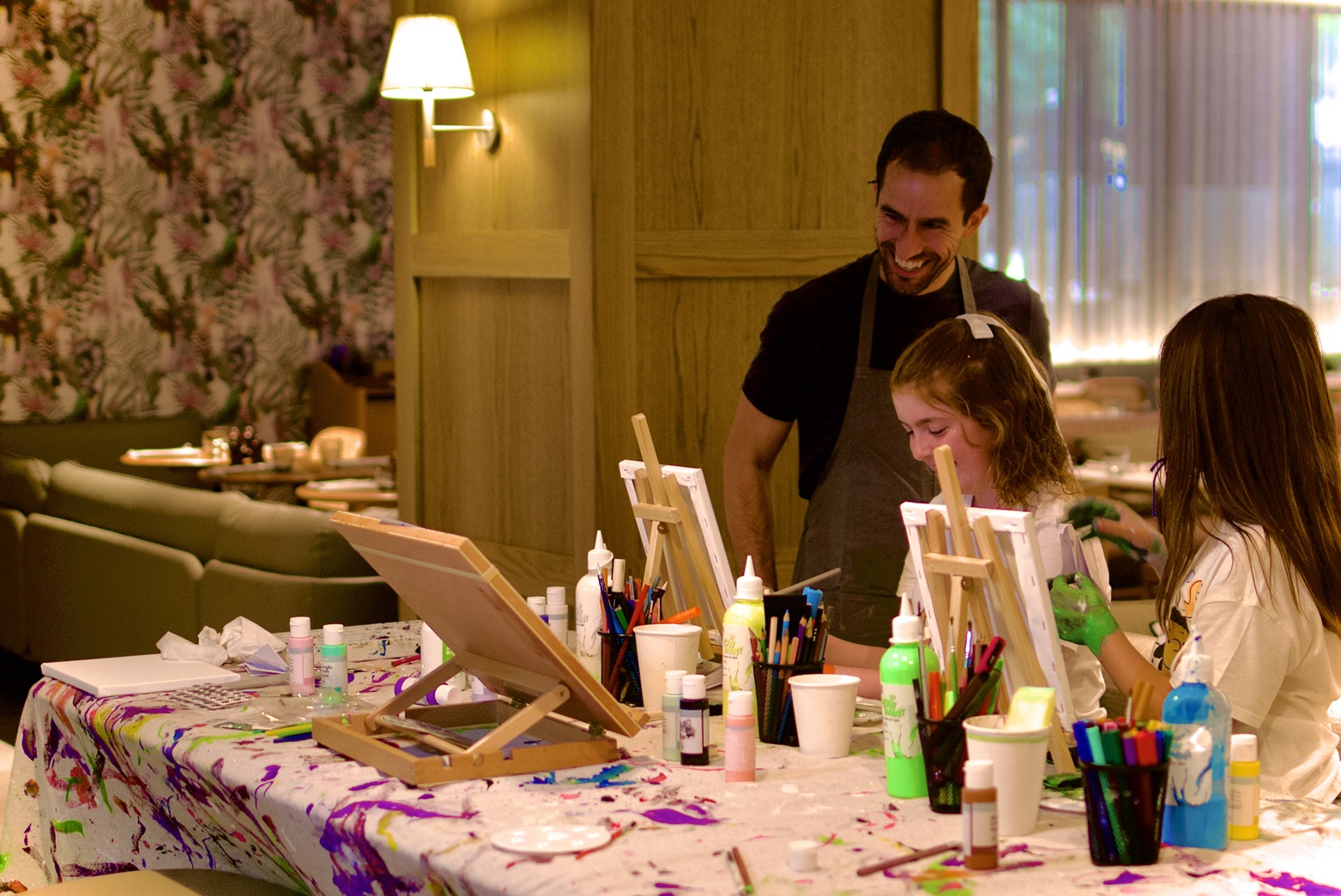 Vivid Paint & Play activity