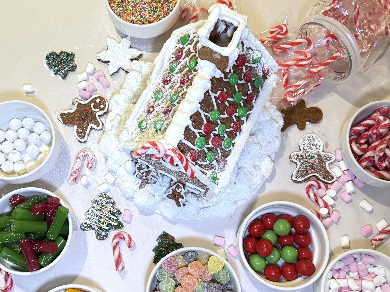 Christmas Gingerbread House